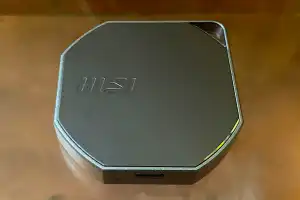 MSI DataMag 40Gbps review: Shiny, magnetic USB4 storage