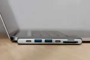 How to clean a USB-C port