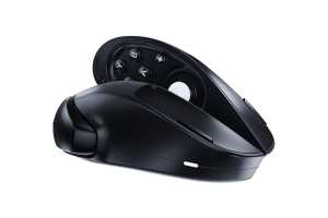 This wireless mouse splits in half into gaming controllers