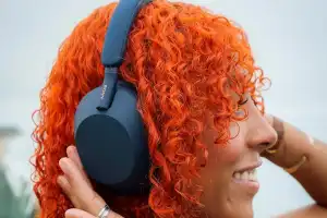 Sony's best noise-cancelling headphones are $152 off right now